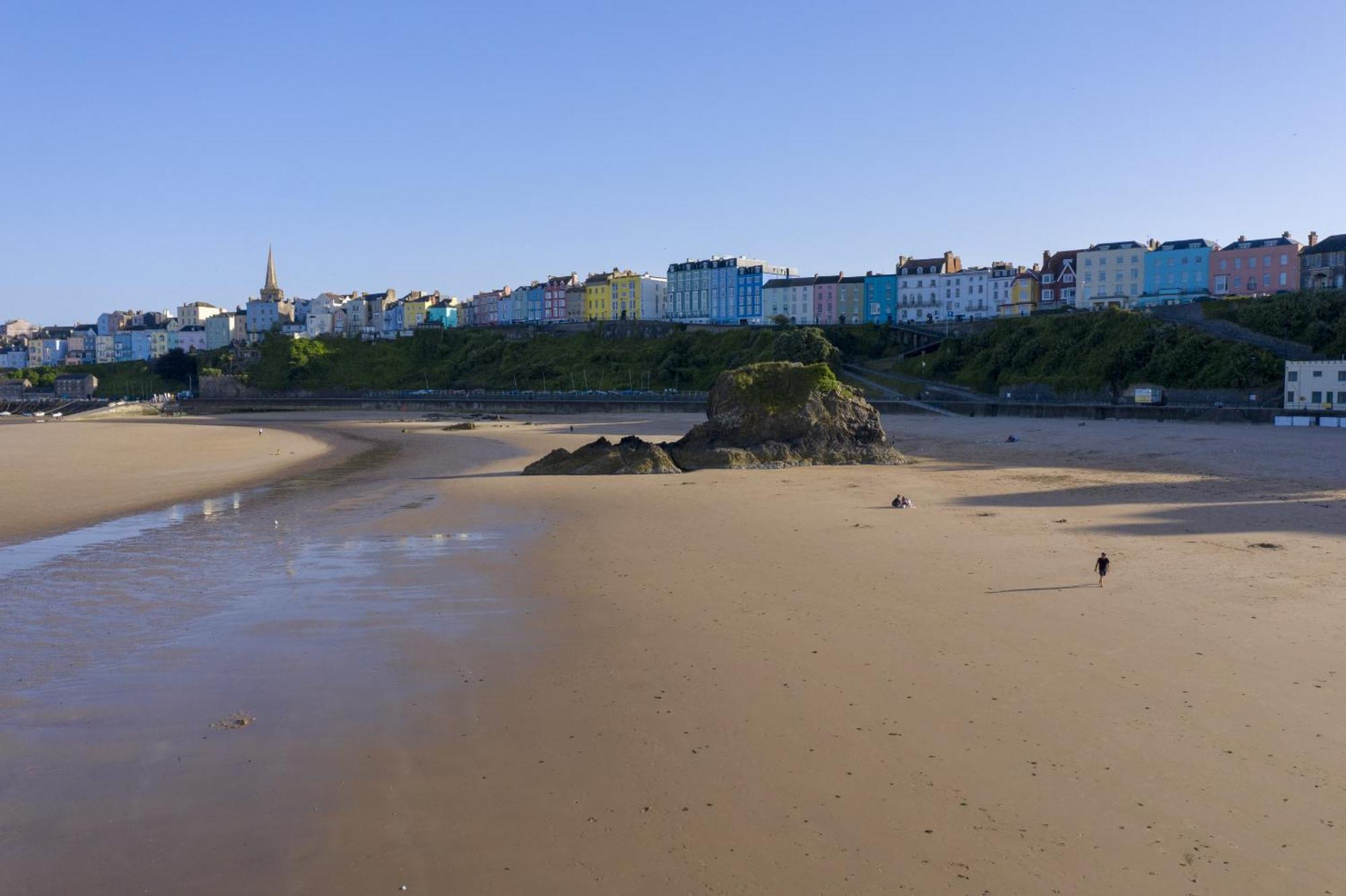 South Seas Tenby Exterior photo